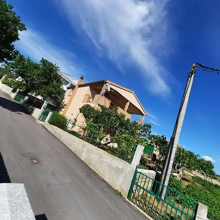 Danisacroatia Apartmán *