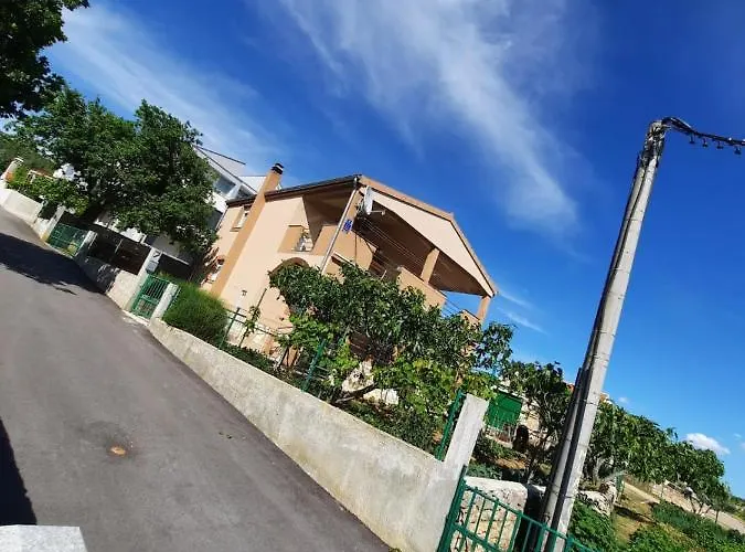 Danisacroatia Διαμέρισμα *